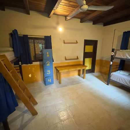 Tower Bridge Hostel 埃斯孔迪多港 外观 照片