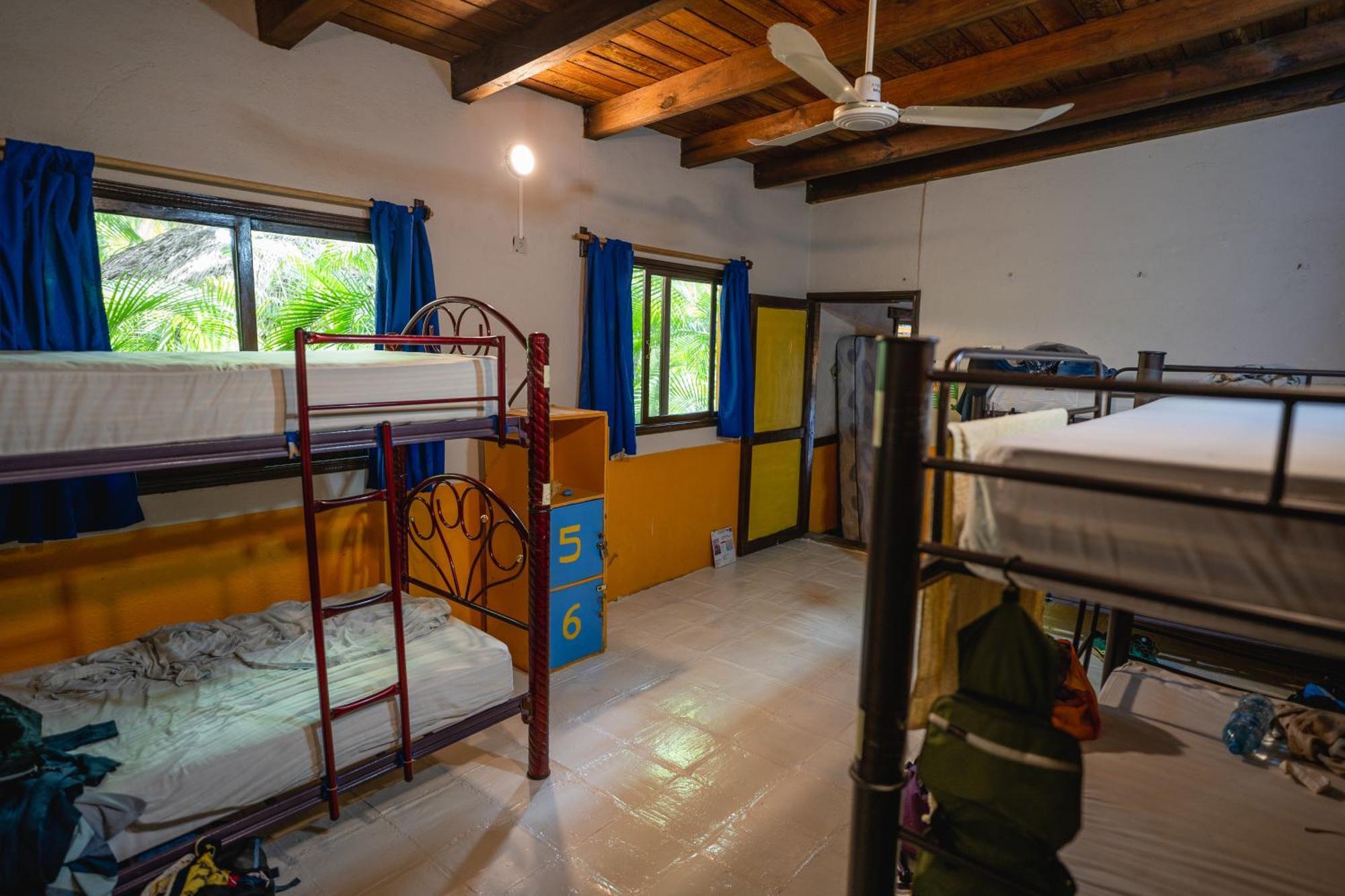 Tower Bridge Hostel 埃斯孔迪多港 外观 照片